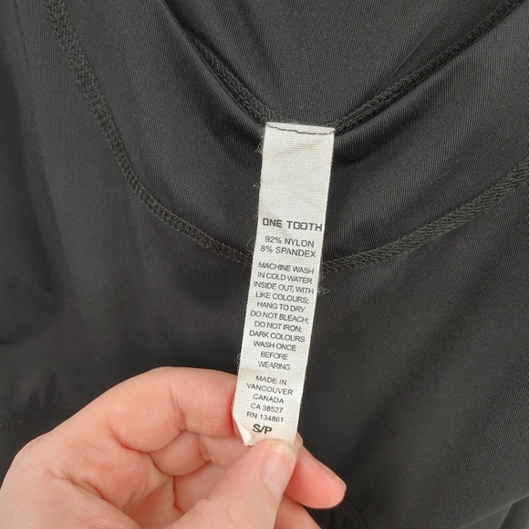 One Tooth | work out tank - Picture 4 of 5